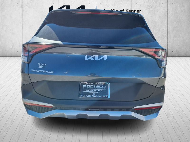 2023 Kia Sportage EX photo 2