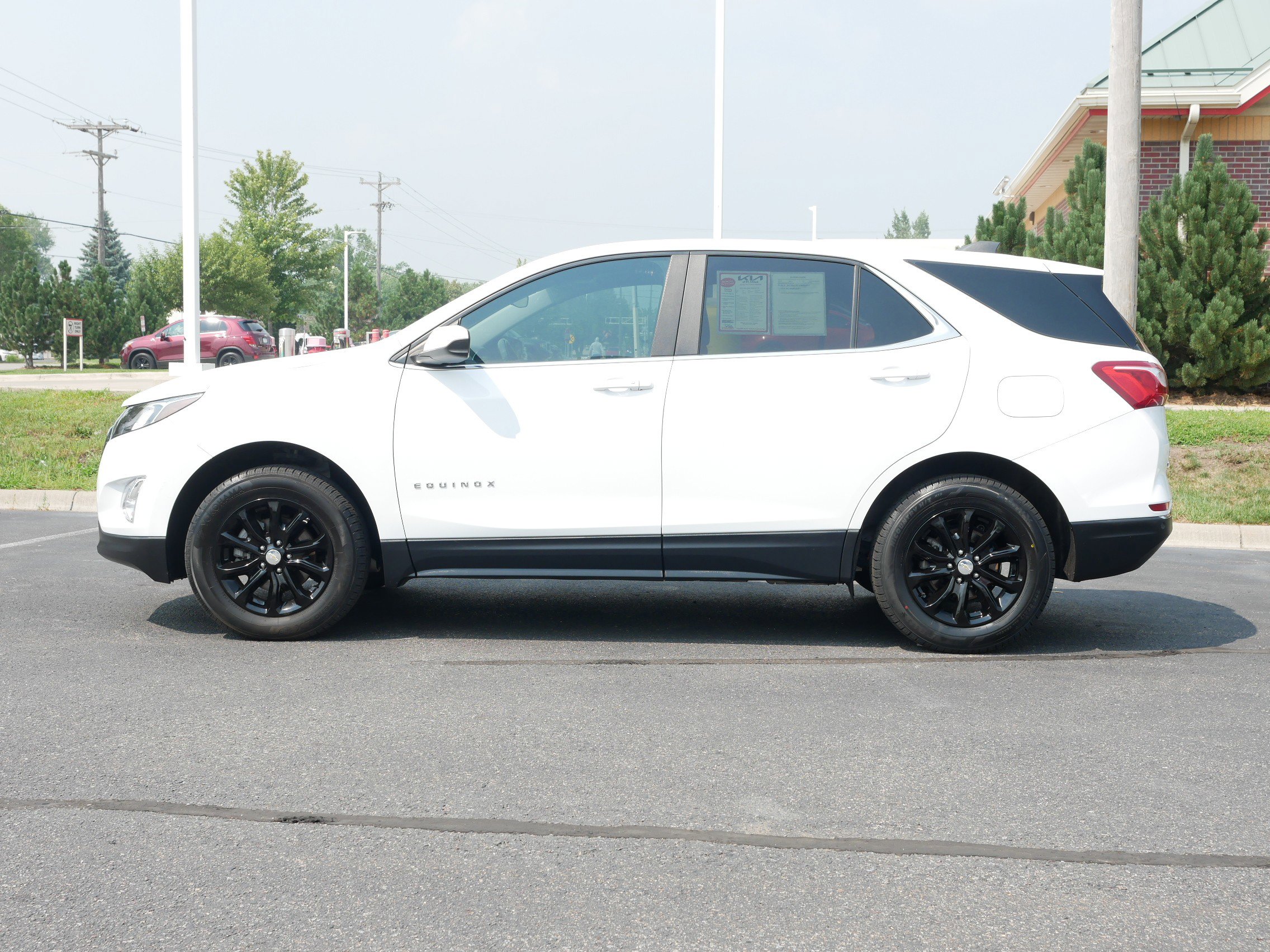 Used 2021 Chevrolet Equinox LT with VIN 3GNAXUEVXMS137755 for sale in Waite Park, Minnesota