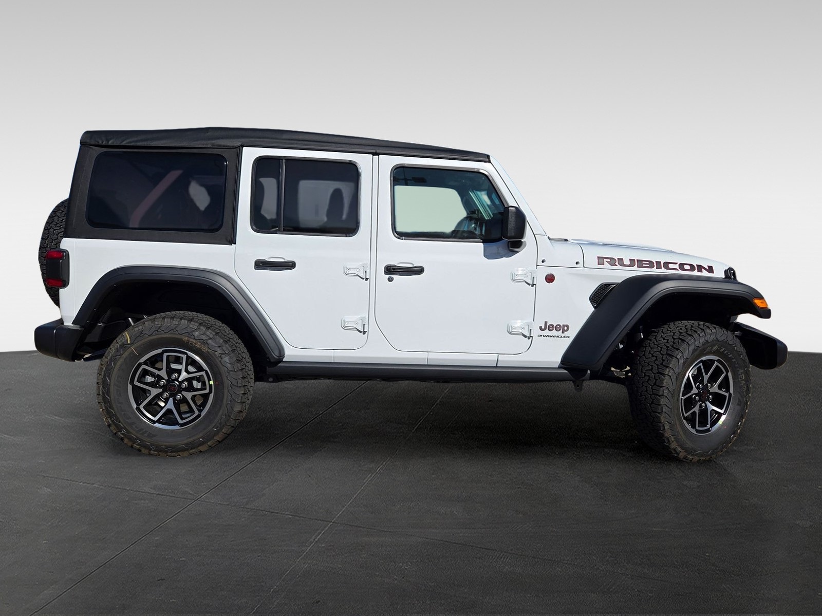 2025 Jeep Wrangler Rubicon photo 3