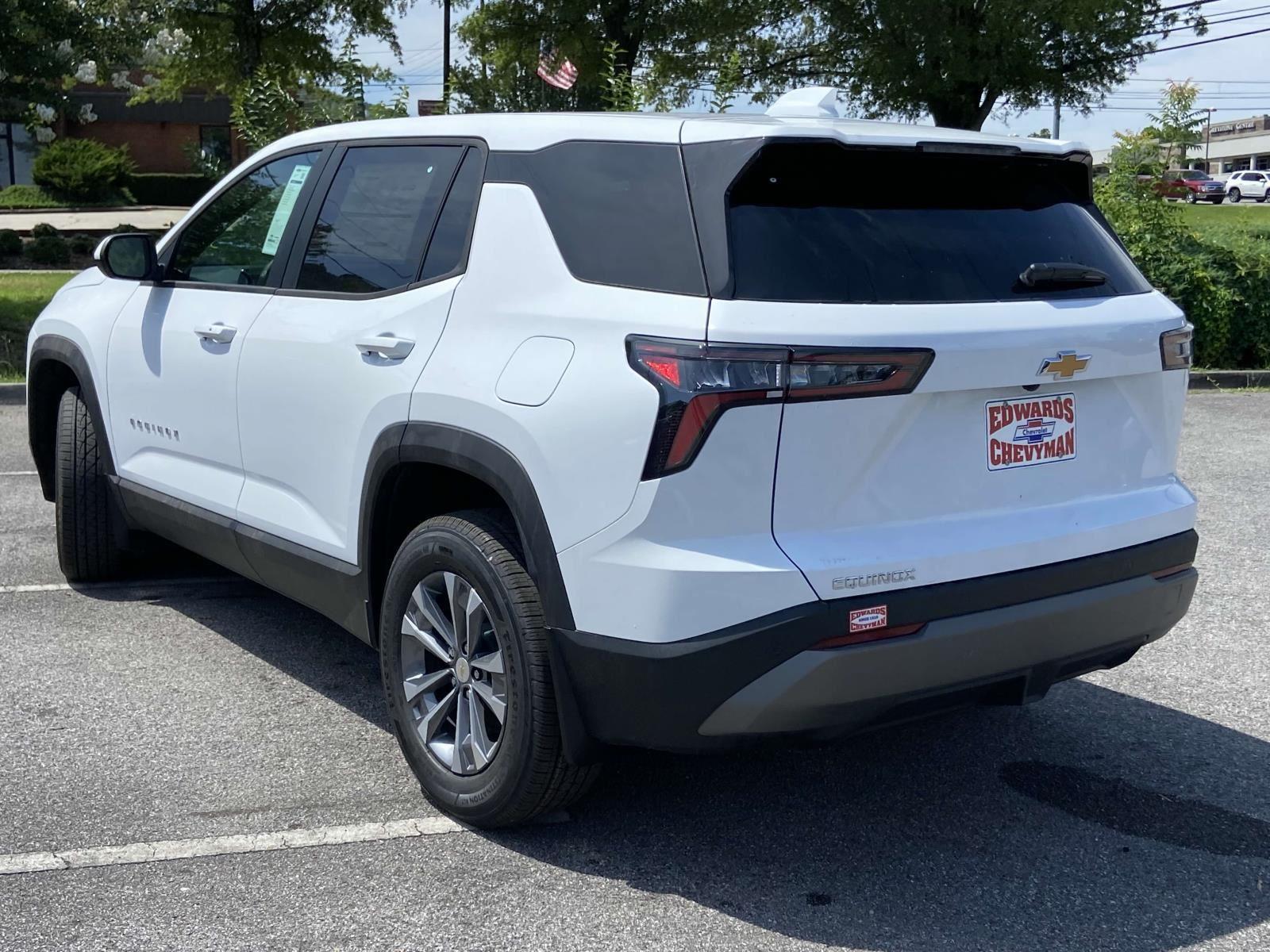 2026 Chevrolet Equinox LT photo 3