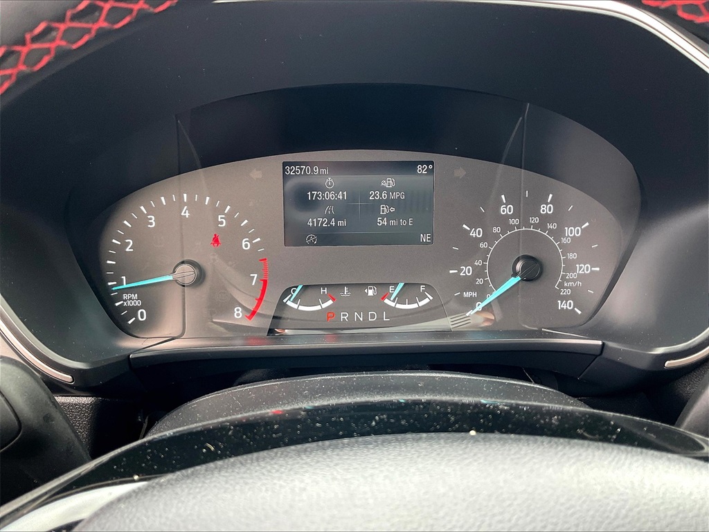 2022 Ford Escape SEL photo 22