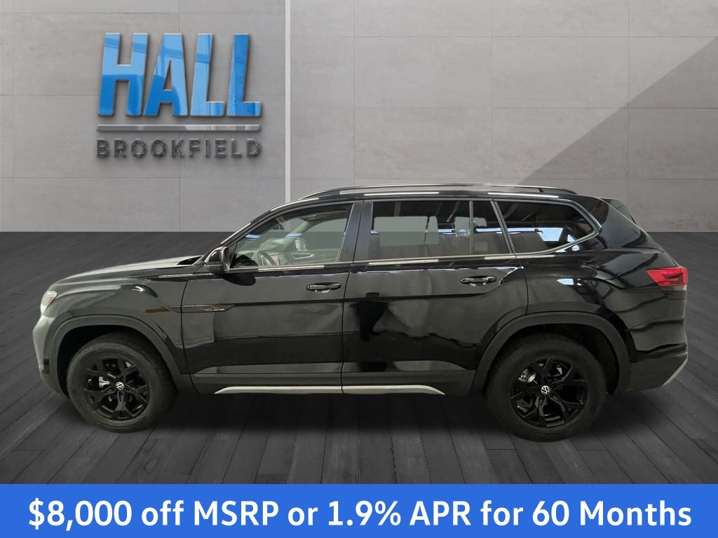 2025 Volkswagen Atlas Peak Edition SE photo 2