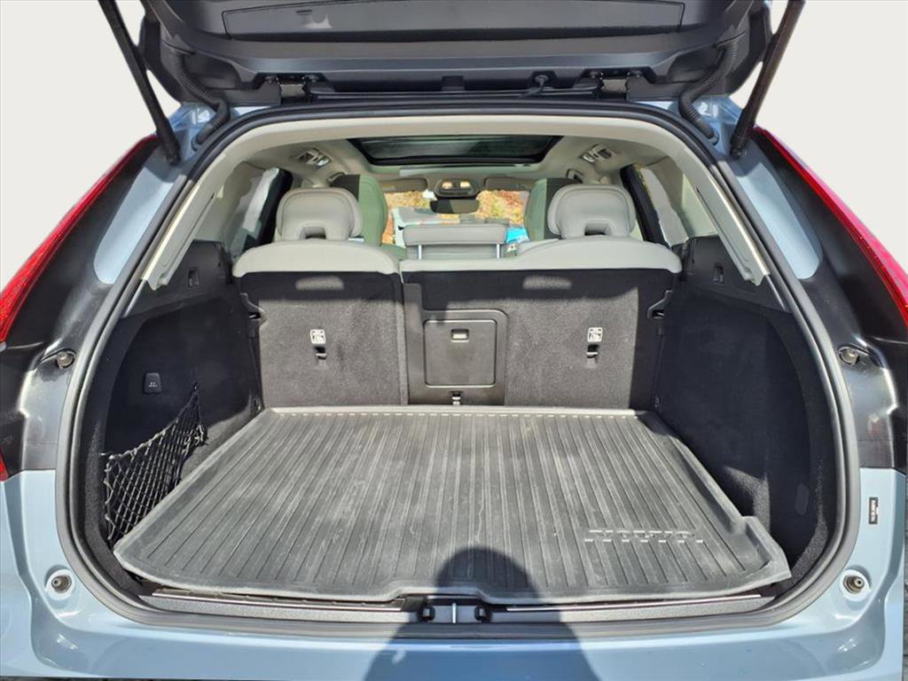 2022 Volvo XC60 B5 Inscription photo 15