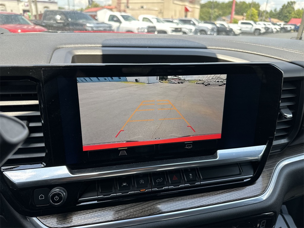 2022 Chevrolet Silverado 1500 LT photo 17