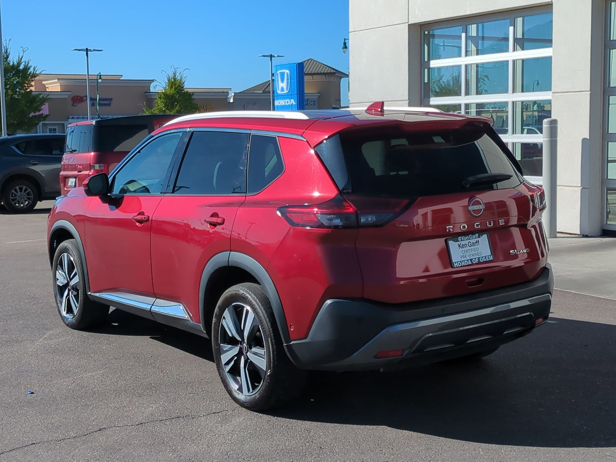 2023 Nissan Rogue SL photo 4