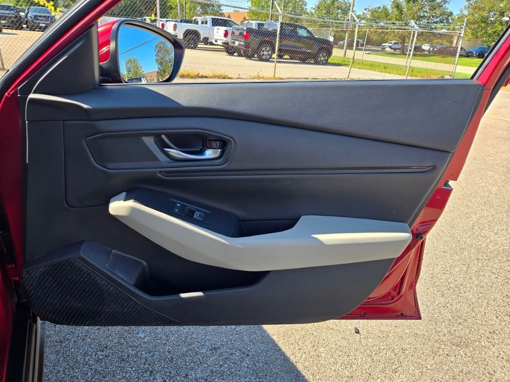 2023 Honda Accord EX photo 4