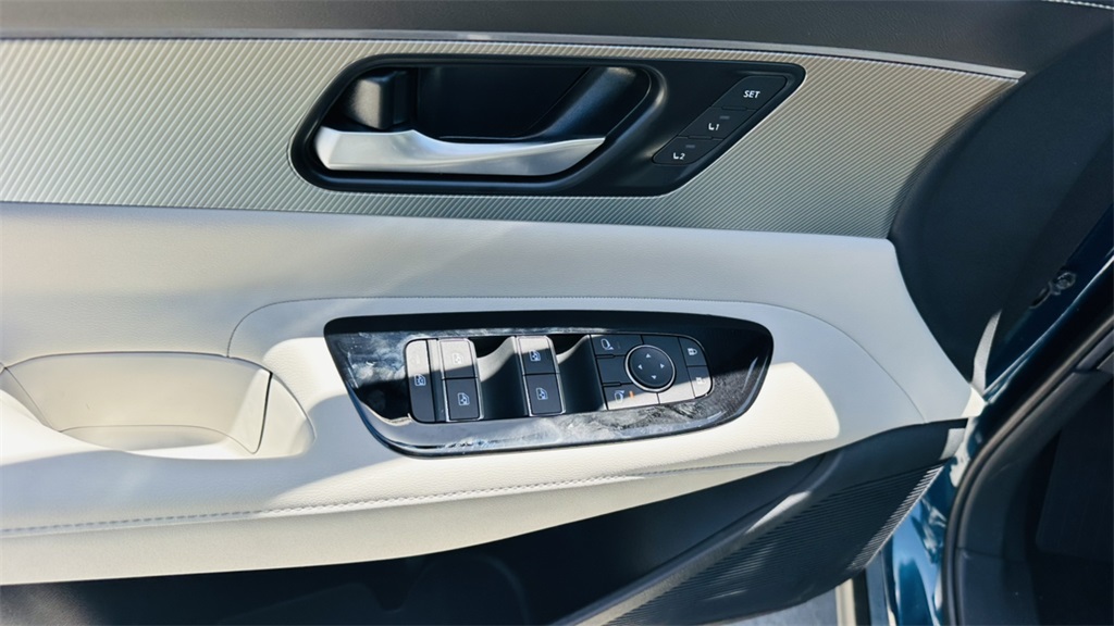 2025 Nissan Murano SL photo 16