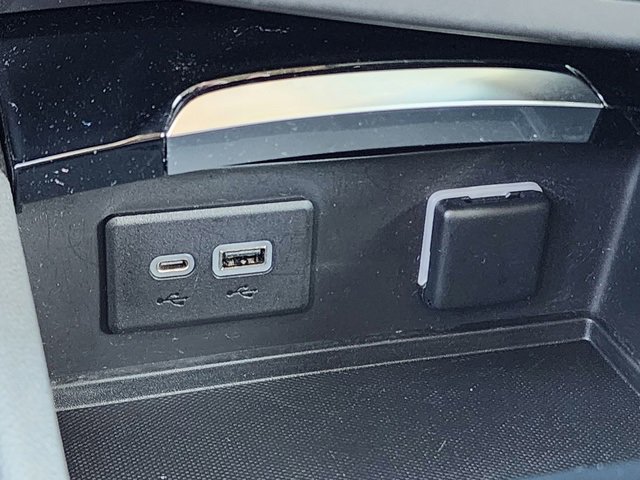 2021 Buick Envision Essence photo 9