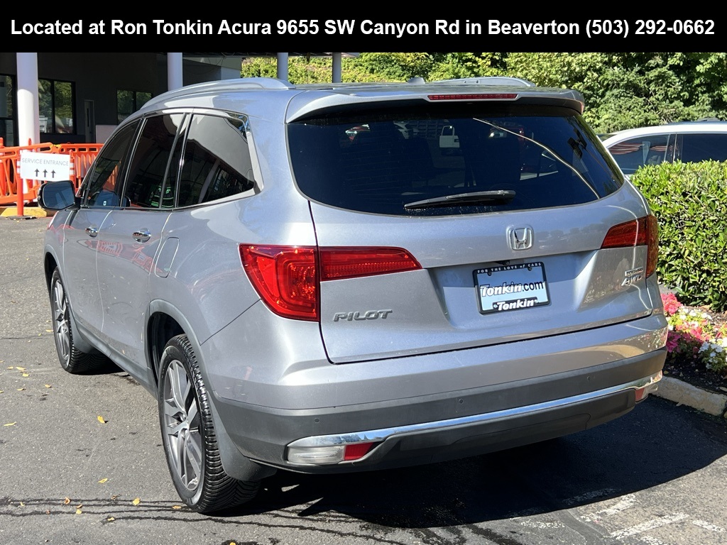 2017 Honda Pilot Touring photo 3