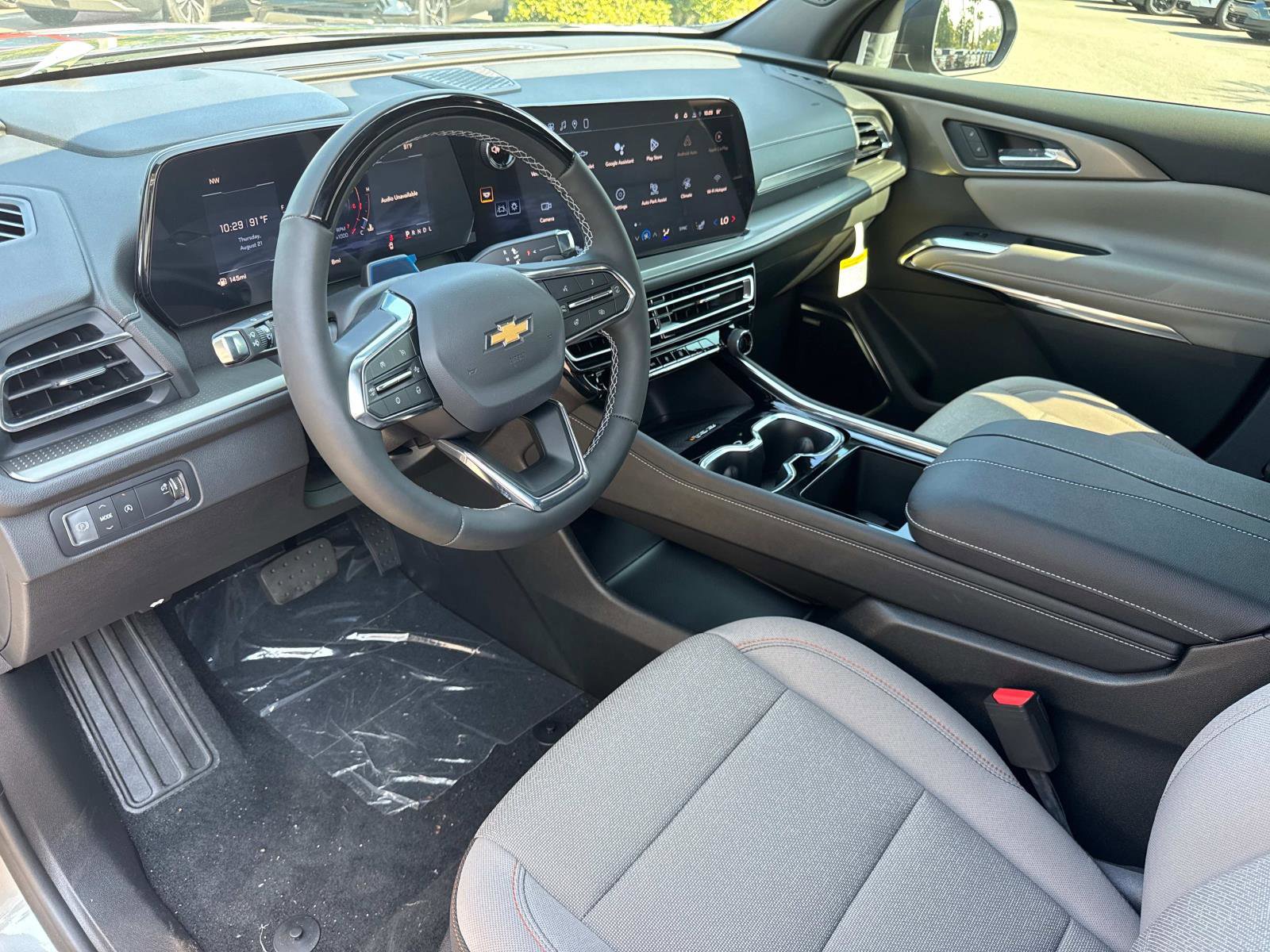 2026 Chevrolet Traverse LE photo 22