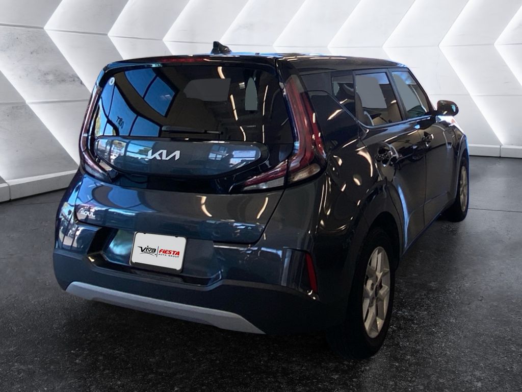 2023 Kia Soul LX photo 4