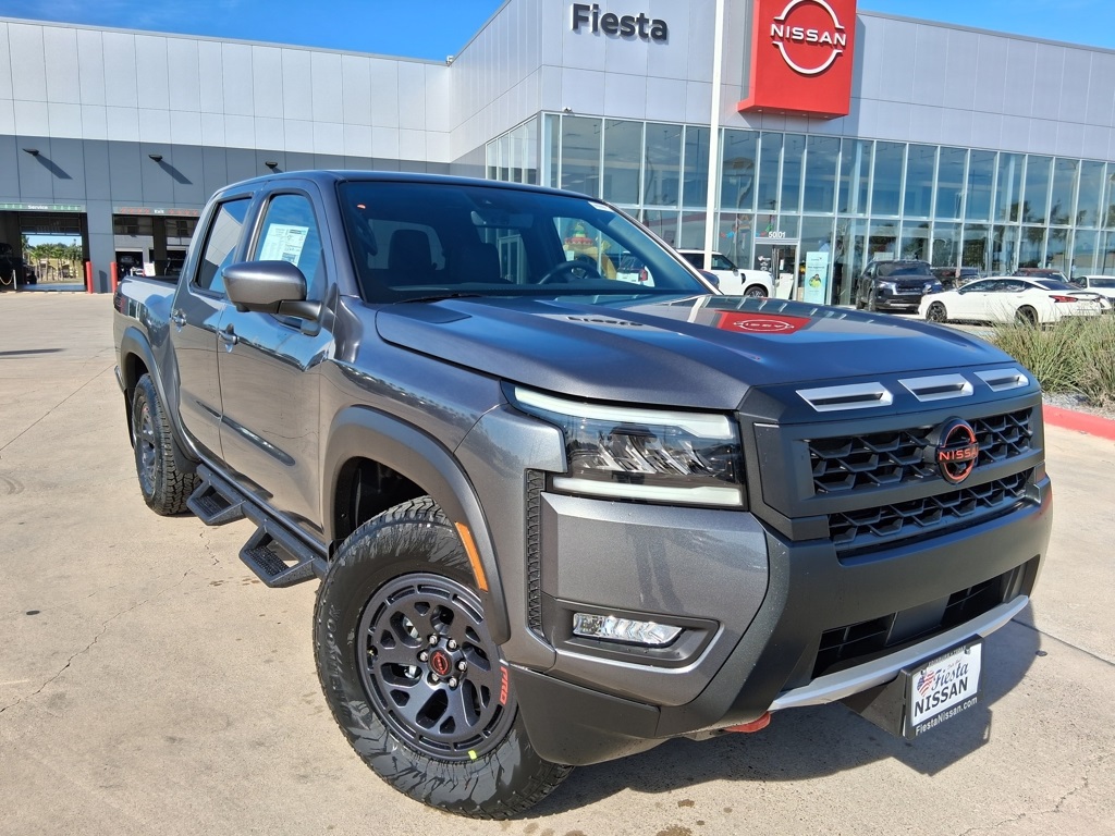 2026 Nissan Frontier PRO-X's photo