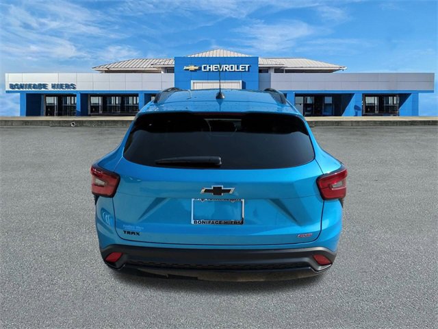 2025 Chevrolet Trax photo 4