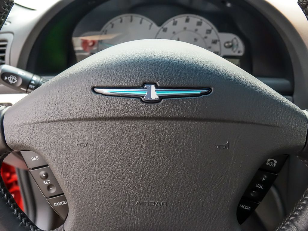 2002 Ford Thunderbird Base photo 11