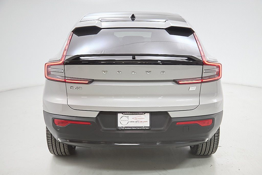 2023 VOLVO C40 - Image 7