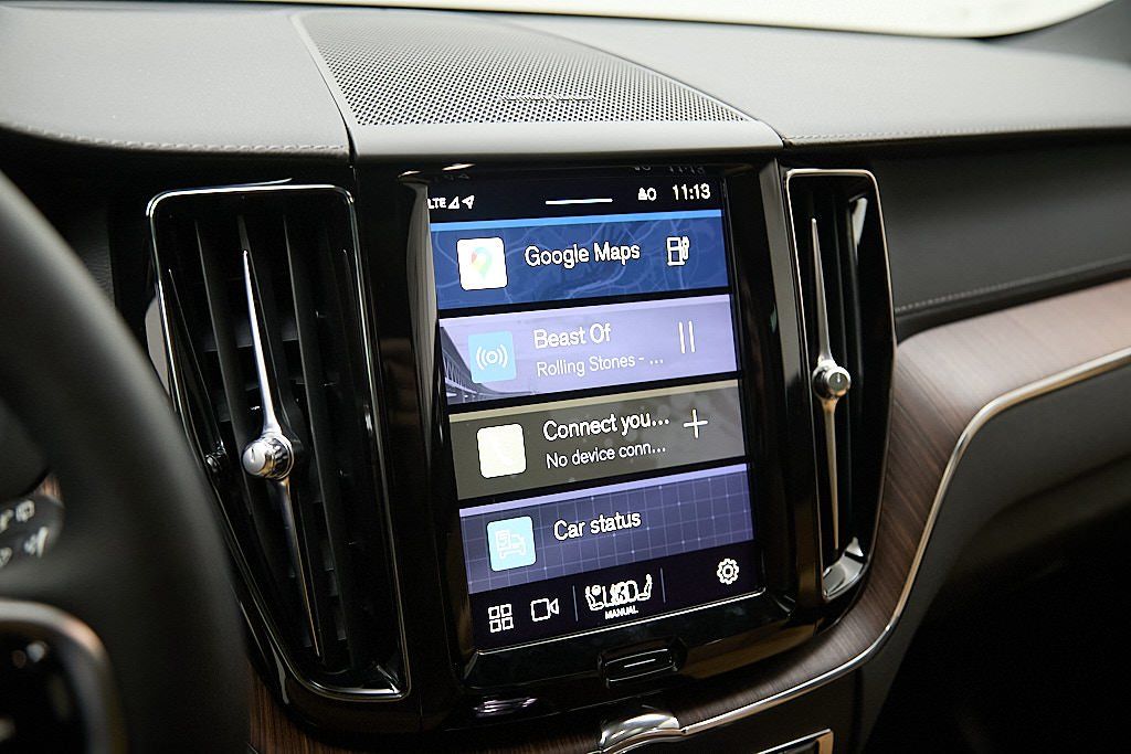 2023 VOLVO XC60 - Image 13