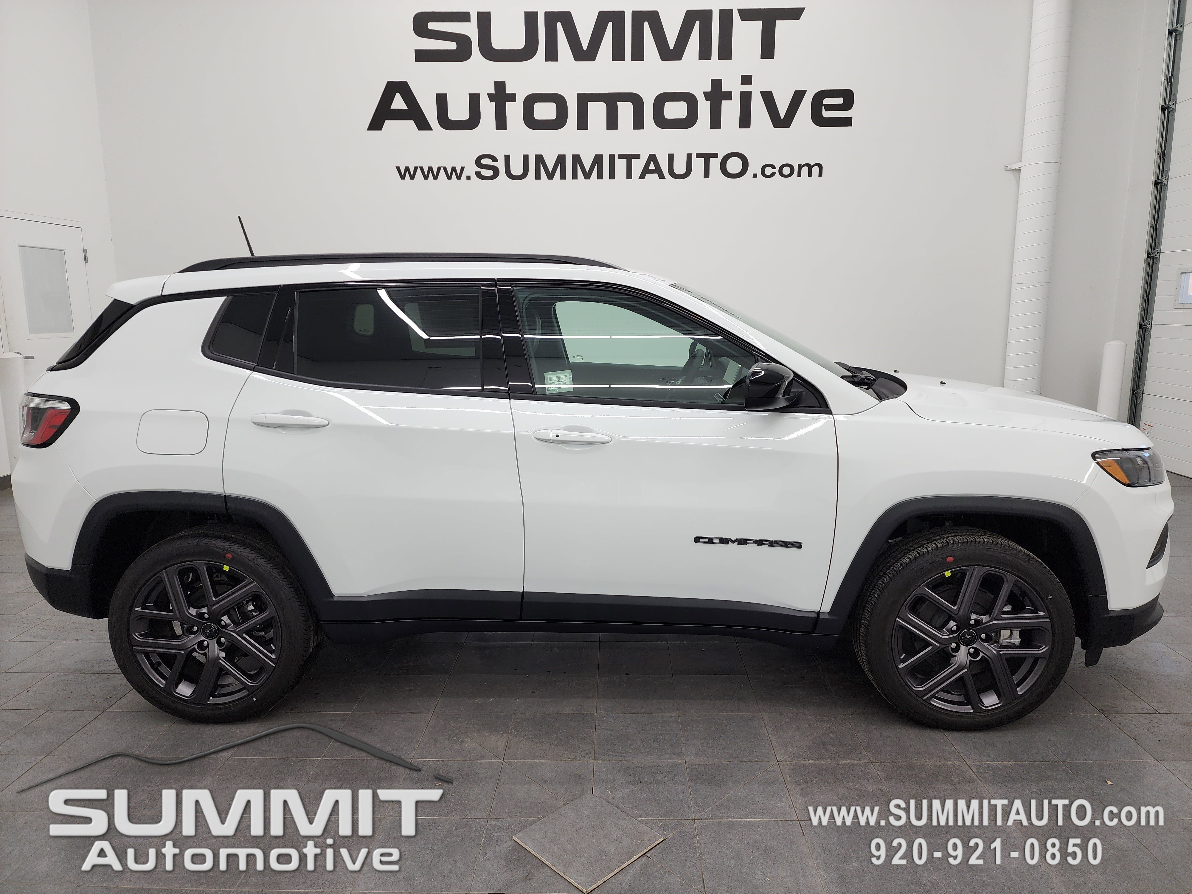 2026 Jeep Compass Altitude's photo