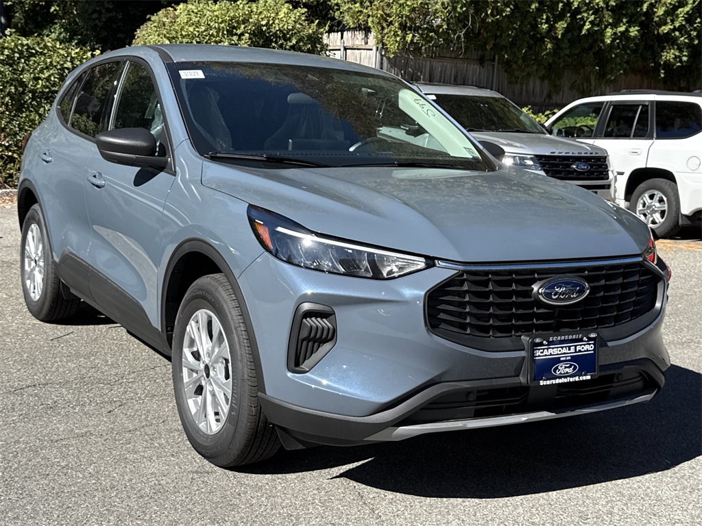 2025 Ford Escape Active's photo