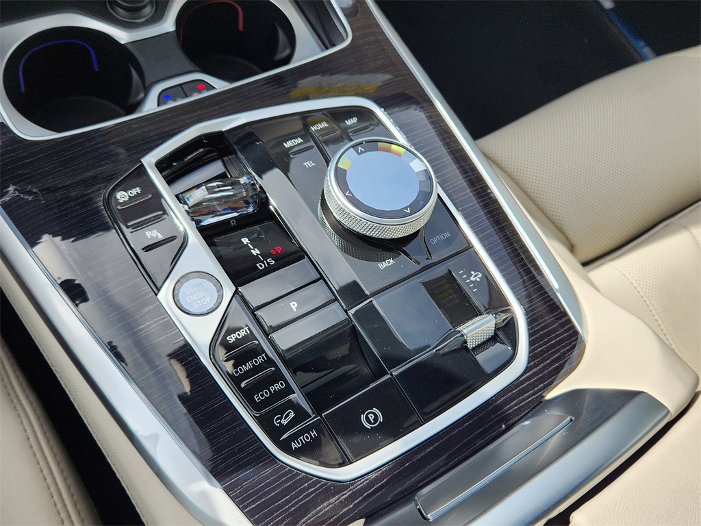 2026 Bmw X7 M60i photo 16
