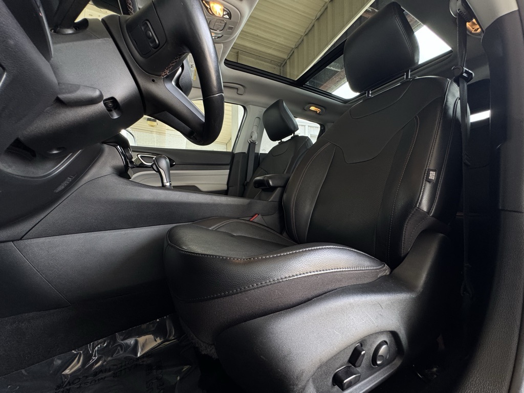 2022 Jeep Compass Limited photo 10