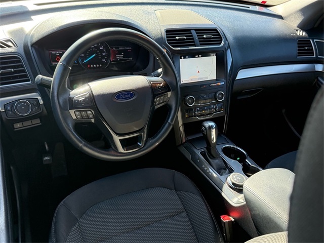 2019 Ford Explorer XLT photo 4