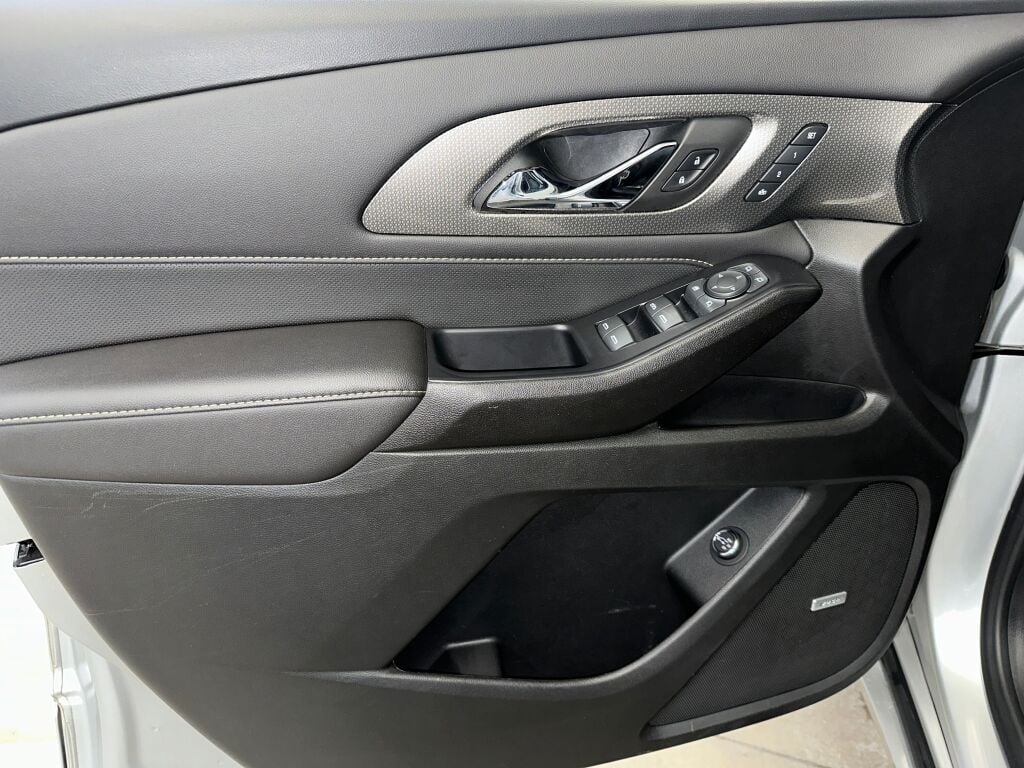 2022 Chevrolet Traverse Premier photo 4
