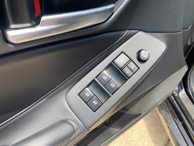 2022 Toyota Avalon Hybrid XLE Plus photo 20