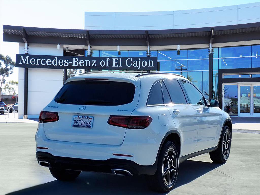 2022 Mercedes Benz GLC 300 4MATIC photo 3