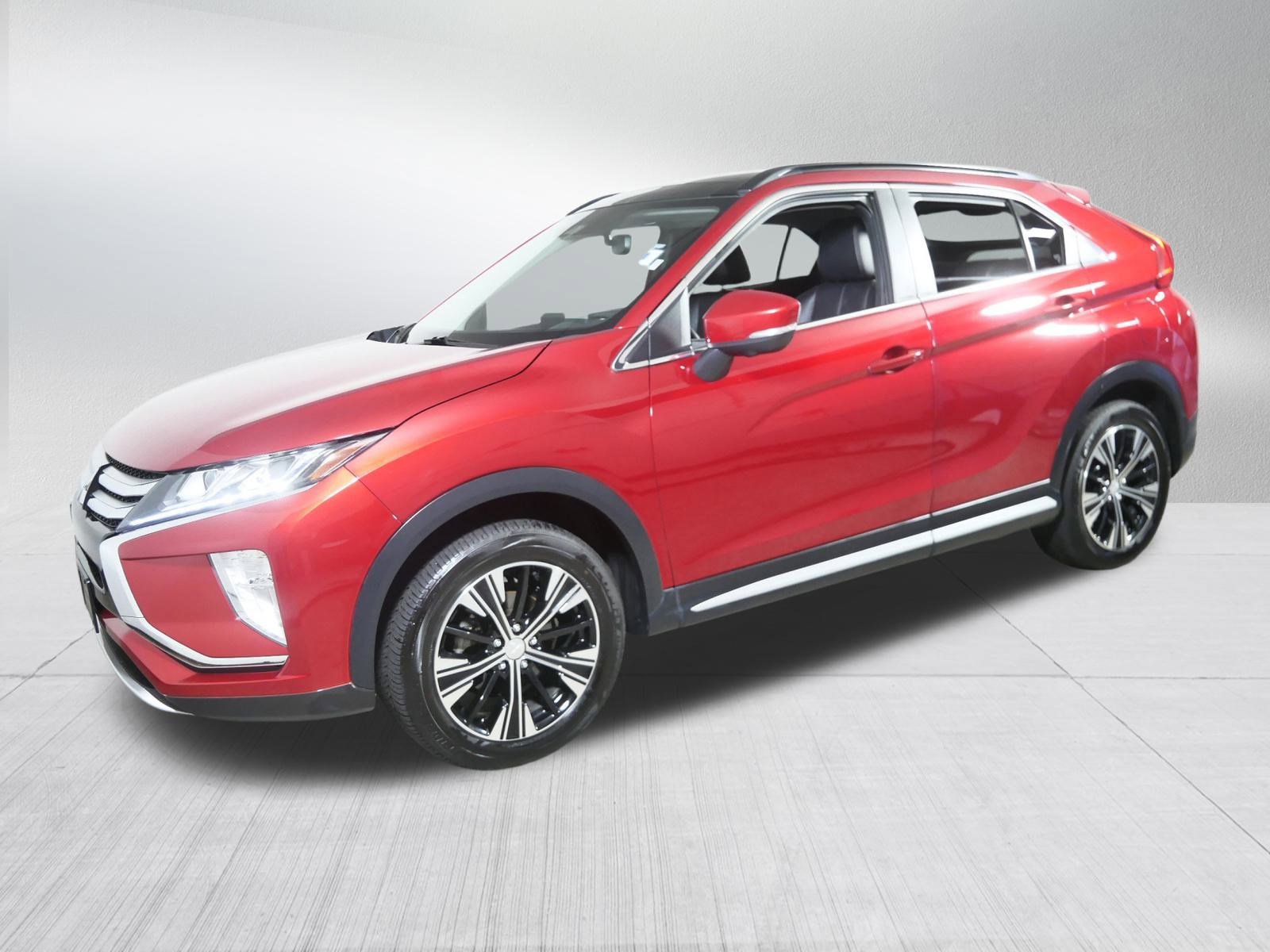 2018 Mitsubishi Eclipse Cross SEL photo 3