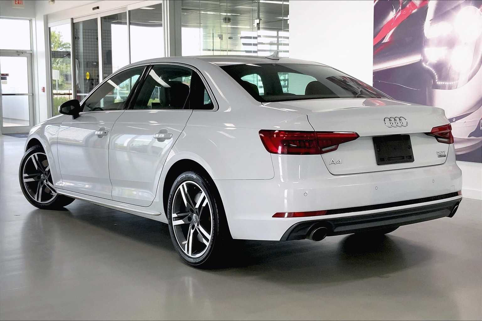 2017 Audi A4 Quattro Premium Plus photo 4