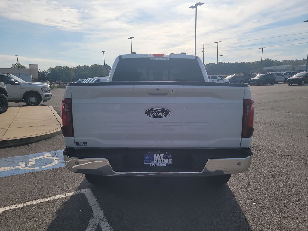 2025 Ford F-150 XLT photo 4