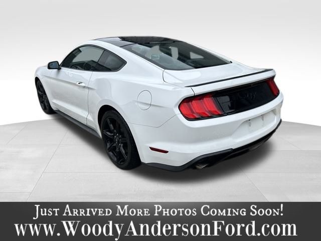2018 Ford Mustang EcoBoost photo 3