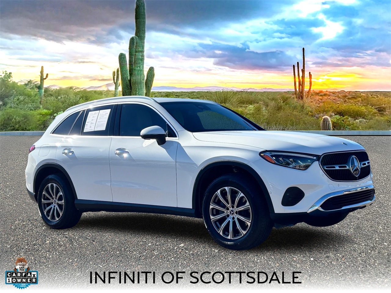 2023 Mercedes-Benz GLC GLC300's photo