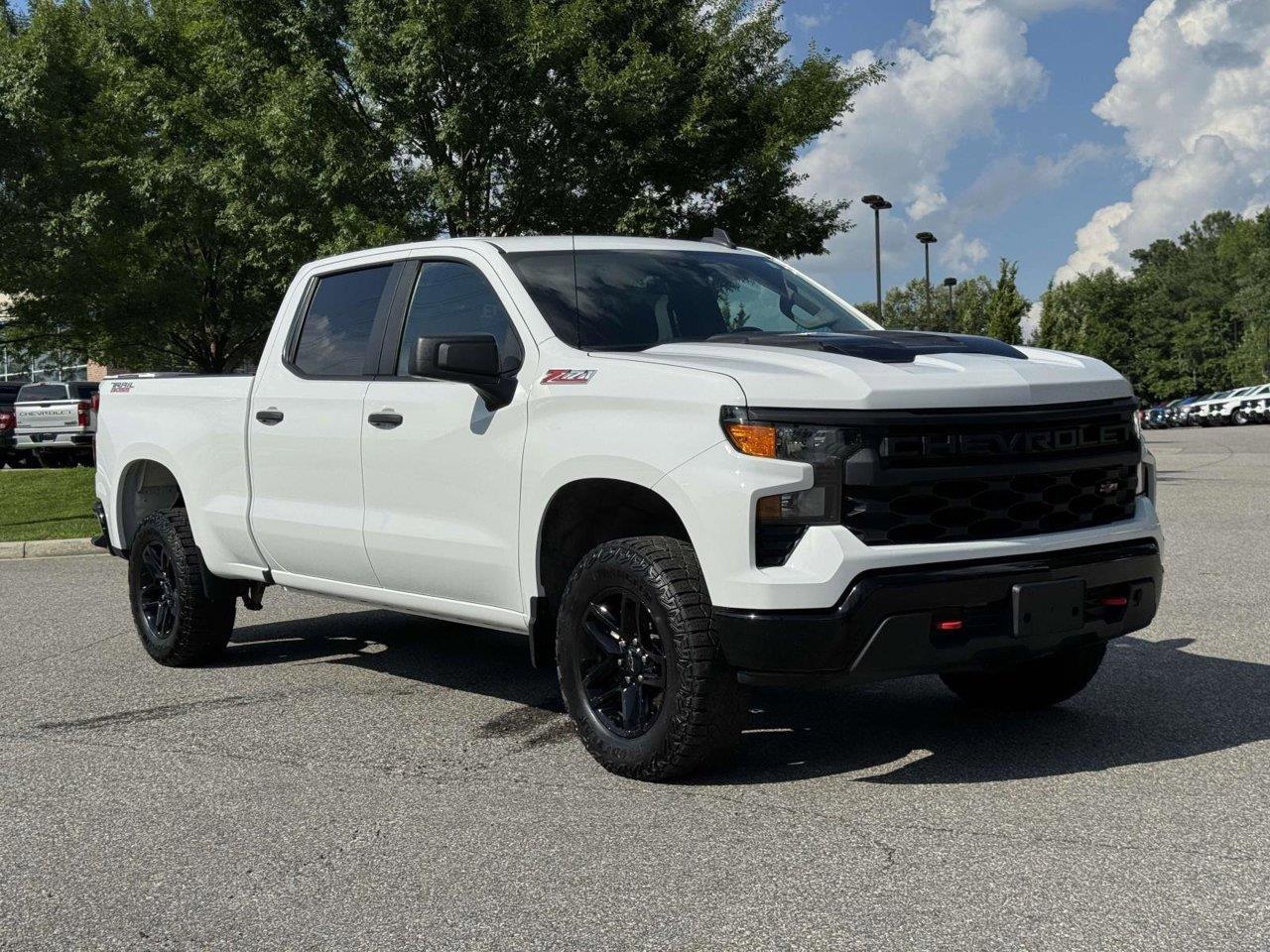 2023 Chevrolet Silverado 1500 Custom Trail Boss photo 4