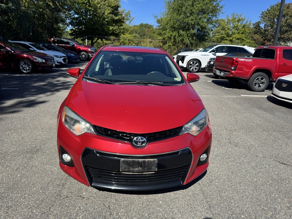 2016 Toyota Corolla Plus photo 2
