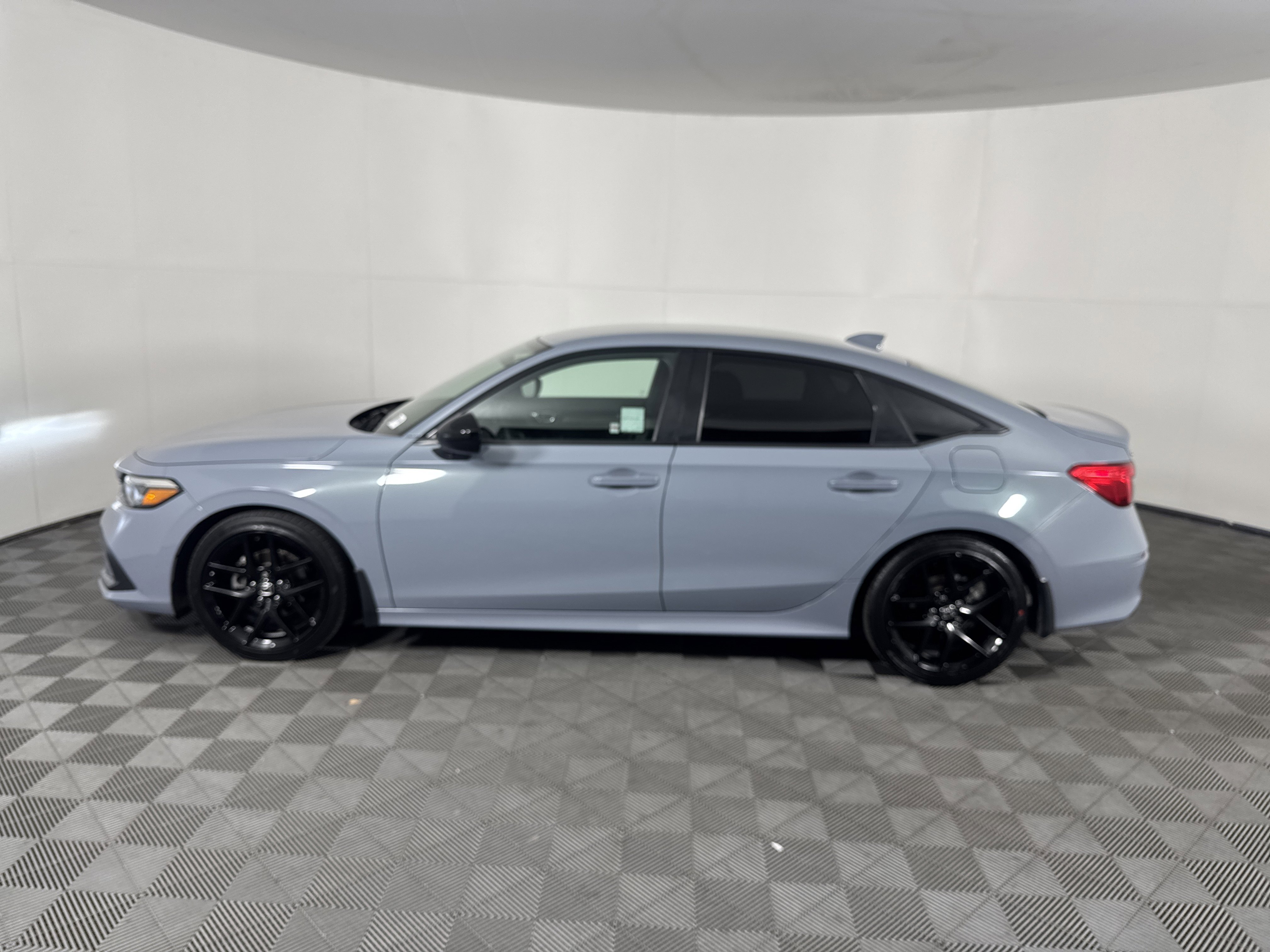 2023 Honda Civic Sport photo 3