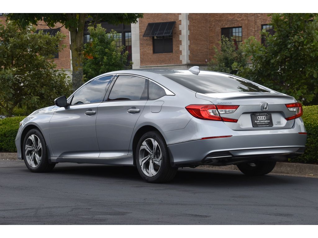 2018 Honda Accord EX-L 1.5T photo 6