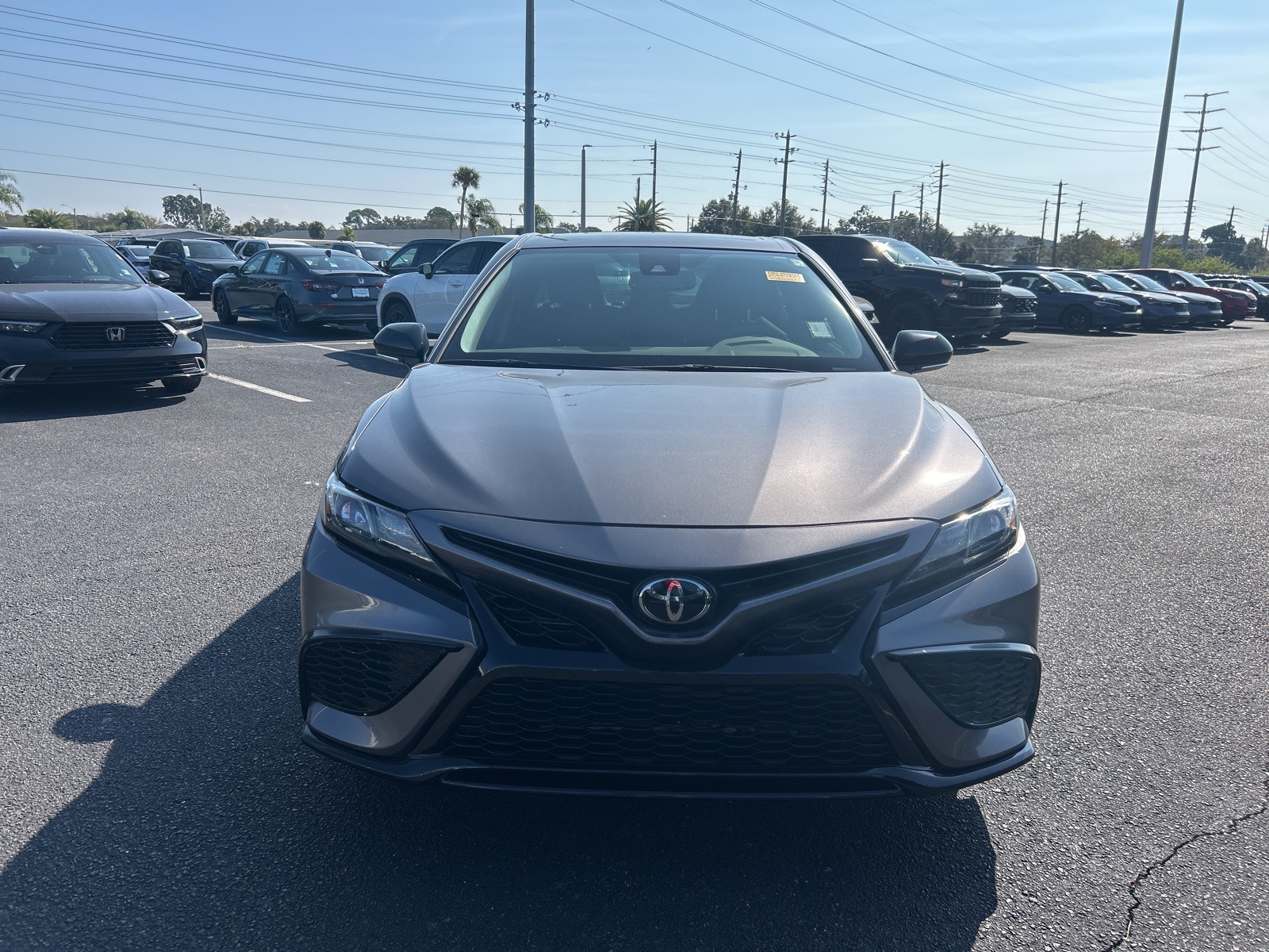 2023 Toyota Camry SE photo 2