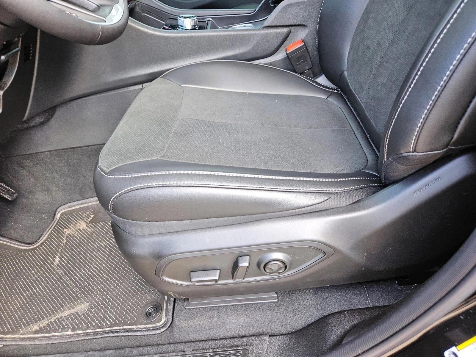 2025 Jeep Grand Cherokee Altitude X photo 4