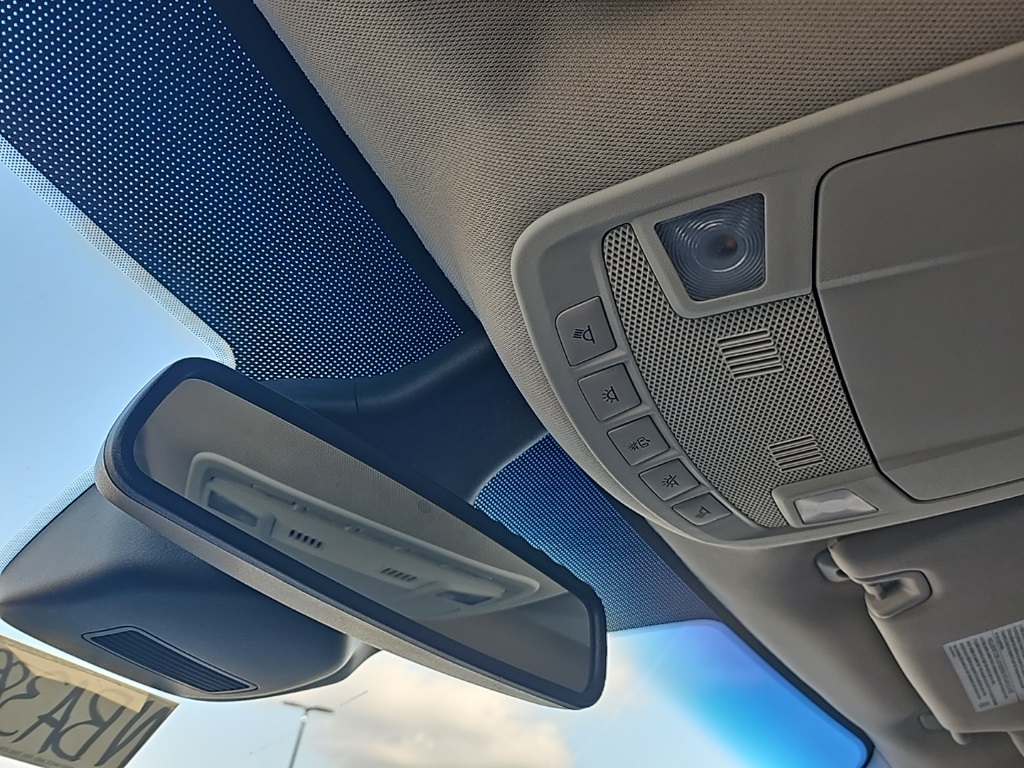 2022 Ford Edge Titanium photo 32