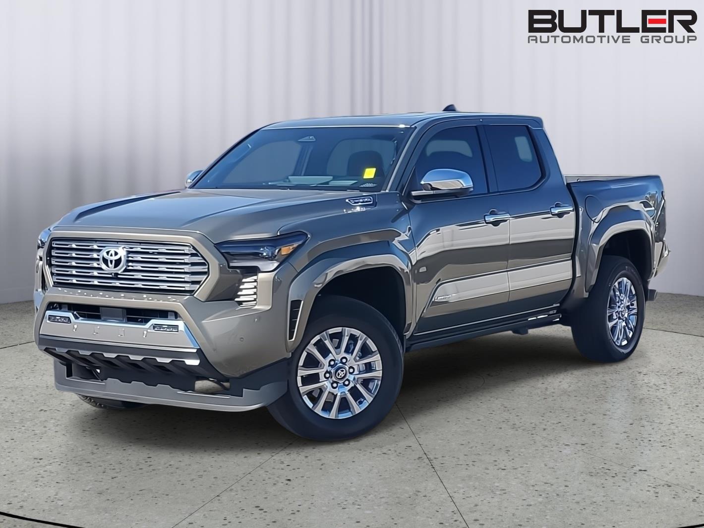 2025 Toyota Tacoma Limited's photo