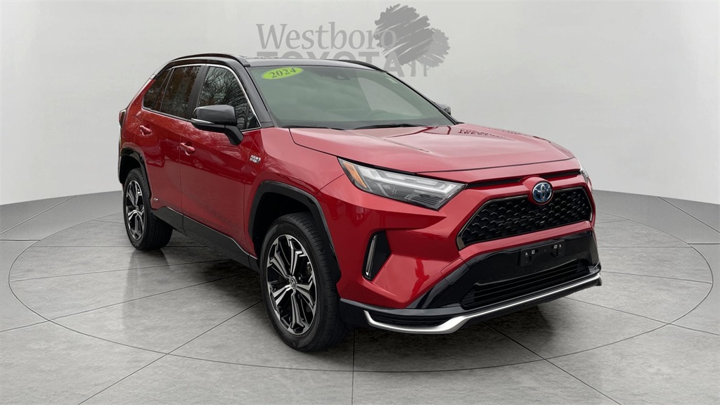 2024 Toyota RAV4 XSE's photo