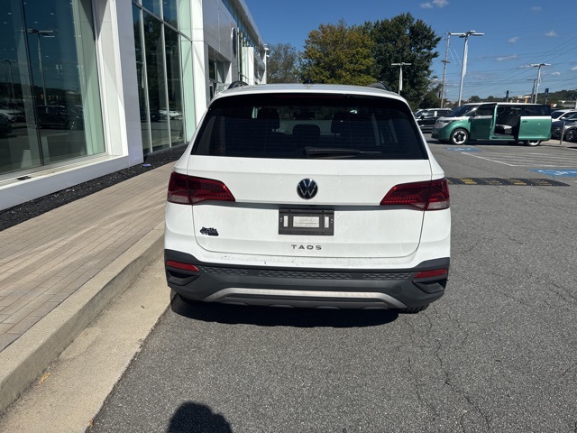 2022 Volkswagen Taos S photo 4