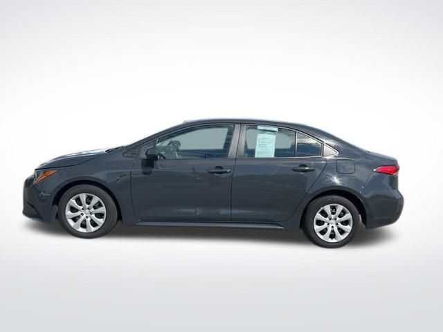 2024 Toyota Corolla LE photo 2