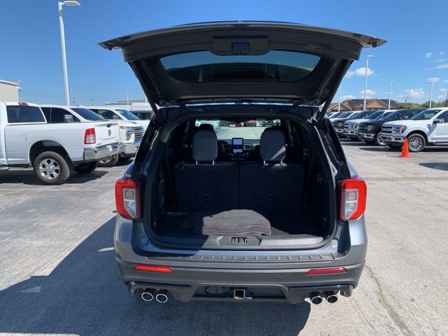 2024 Ford Explorer ST photo 24