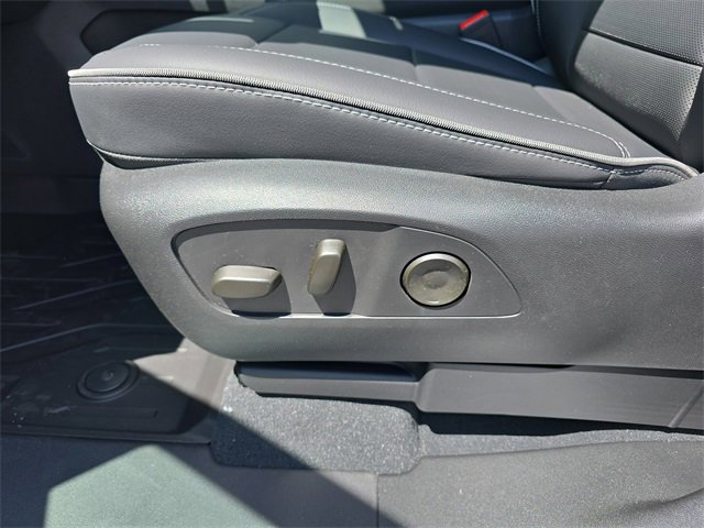 2025 Chevrolet Silverado EV LT photo 29