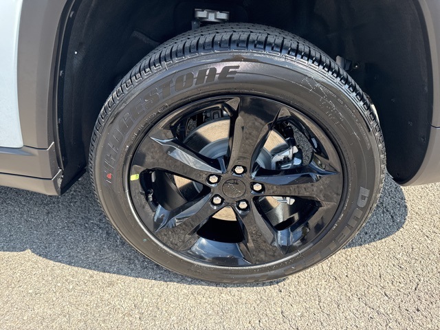 2025 Jeep Grand Cherokee Altitude X photo 9