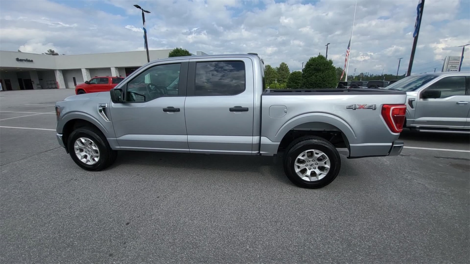 2023 Ford F-150 XLT photo 6