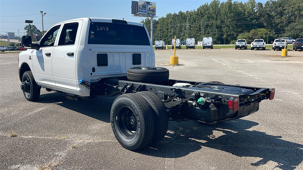 2026 Ram 3500 Tradesman photo 6