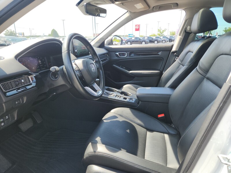 2022 Honda Civic Touring photo 10